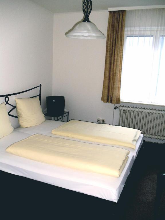 Hotel Zum Pfalzgrafen Heidelberg Room photo